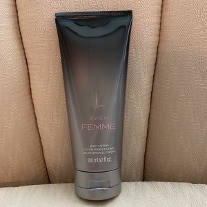 Avon Femme Body Lotion
